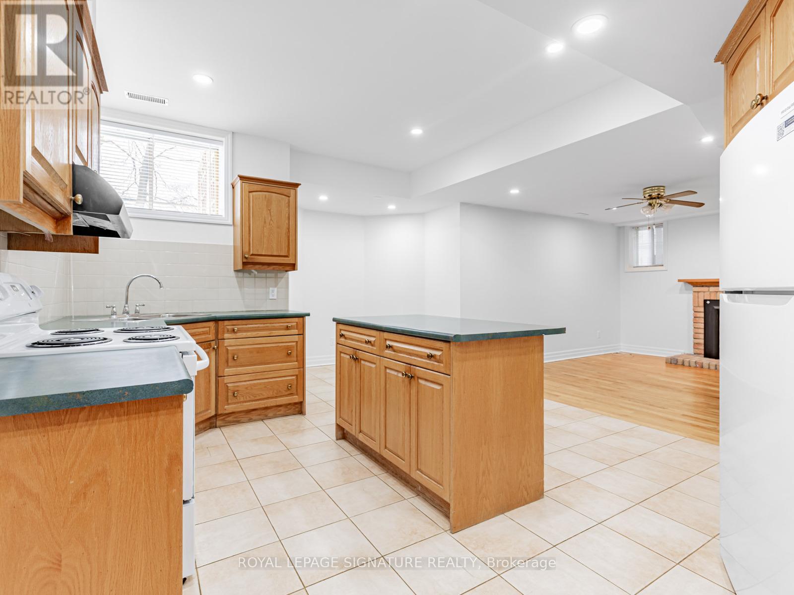 Lower - 44 Thatcher Avenue, Toronto, Ontario  M1M 2M2 - Photo 8 - E12750556