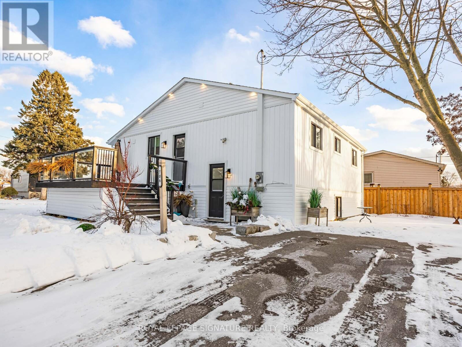 Upper - 706 Annland Street, Pickering, Ontario  L1W 1B3 - Photo 3 - E12750600