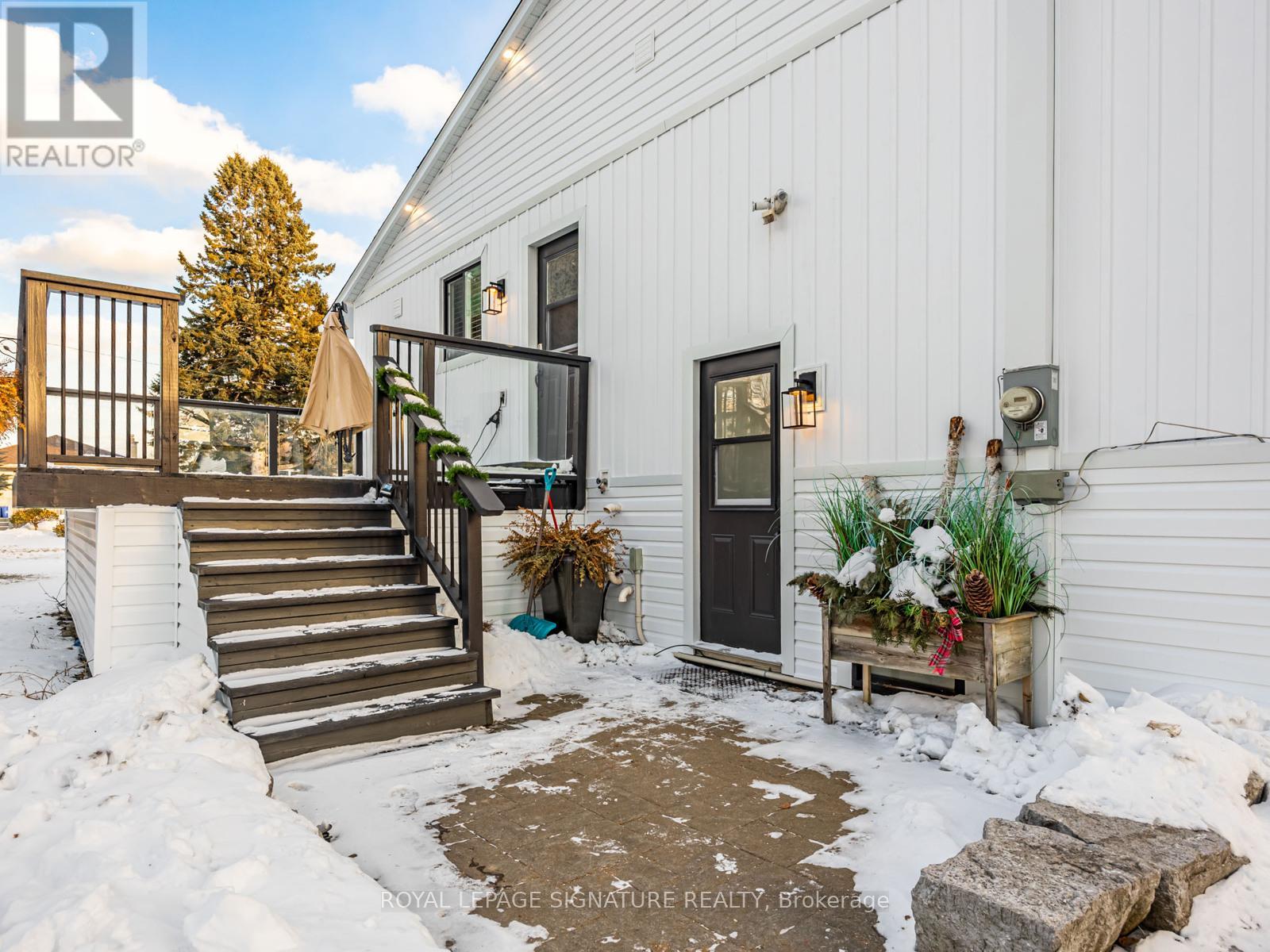 Upper - 706 Annland Street, Pickering, Ontario  L1W 1B3 - Photo 5 - E12750600