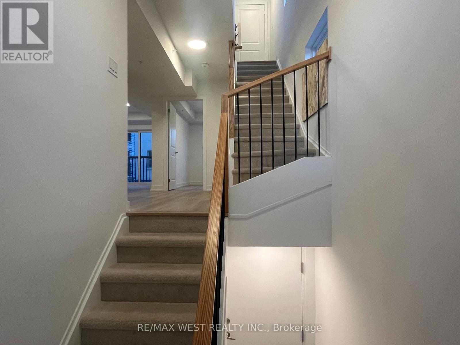 1 - 200 Railway Engine House Way, Whitby, Ontario  L1N 0P7 - Photo 3 - E12750682