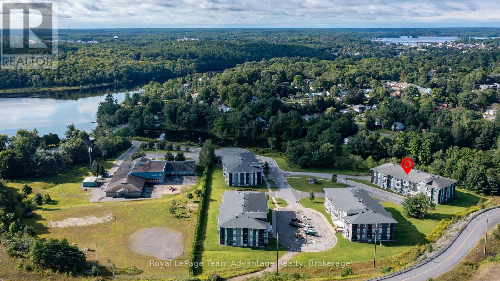 102 - 20d Silver Birch Court, Parry Sound, Ontario  P2A 0A7 - Photo 5 - X12699874