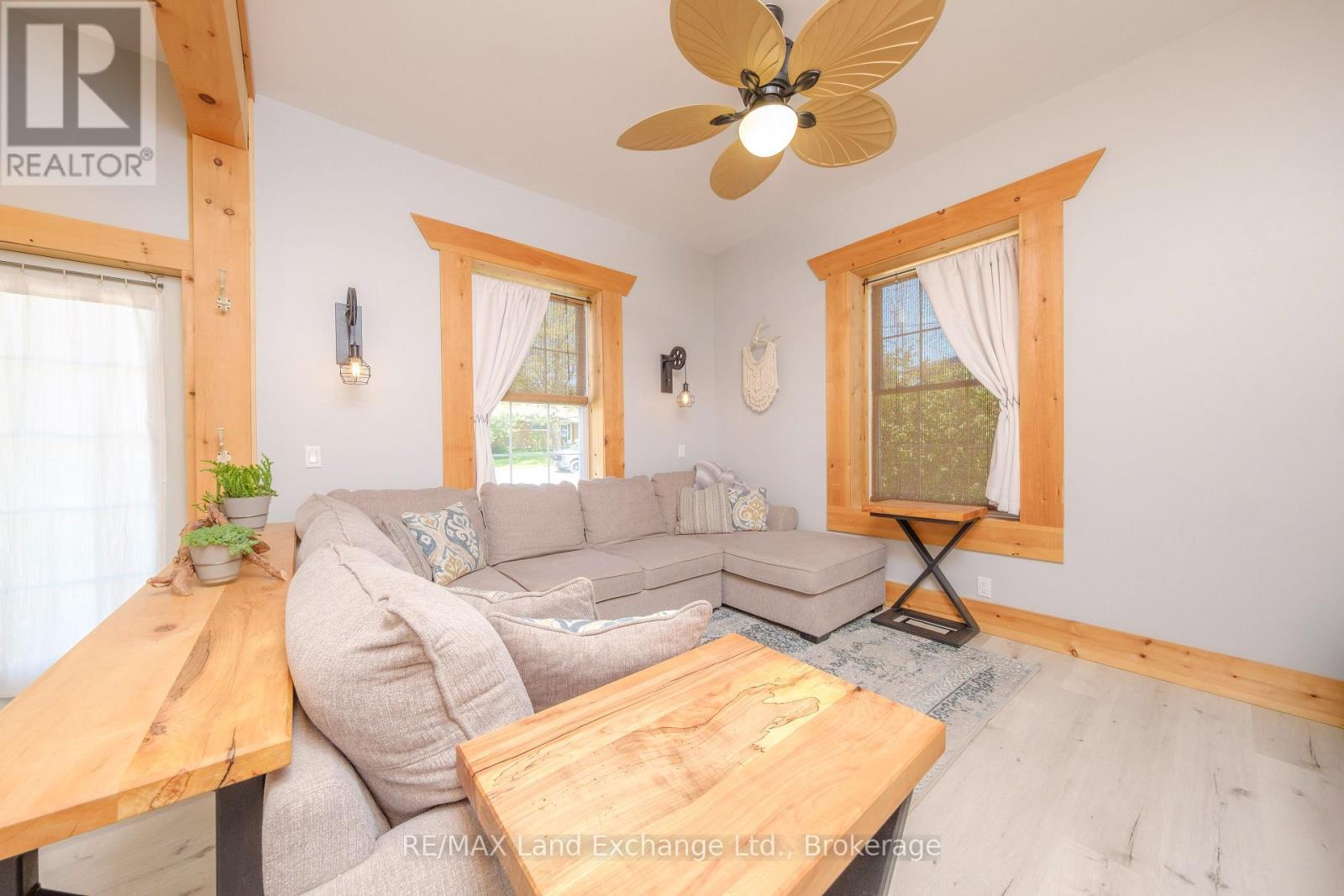 511 Havelock Street, Huron-Kinloss, Ontario  N0G 2H0 - Photo 11 - X12372855