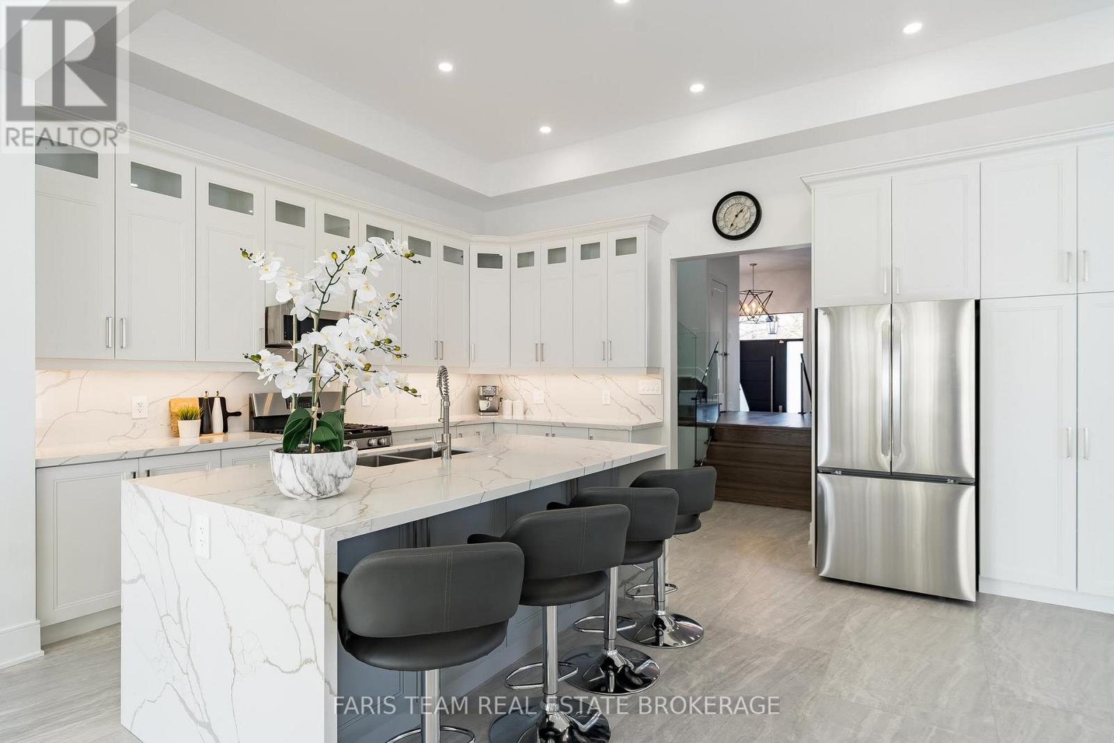 90 Scanlon Avenue, Bradford West Gwillimbury (Bradford), Ontario  L3Z 1C9 - Photo 10 - N12750516