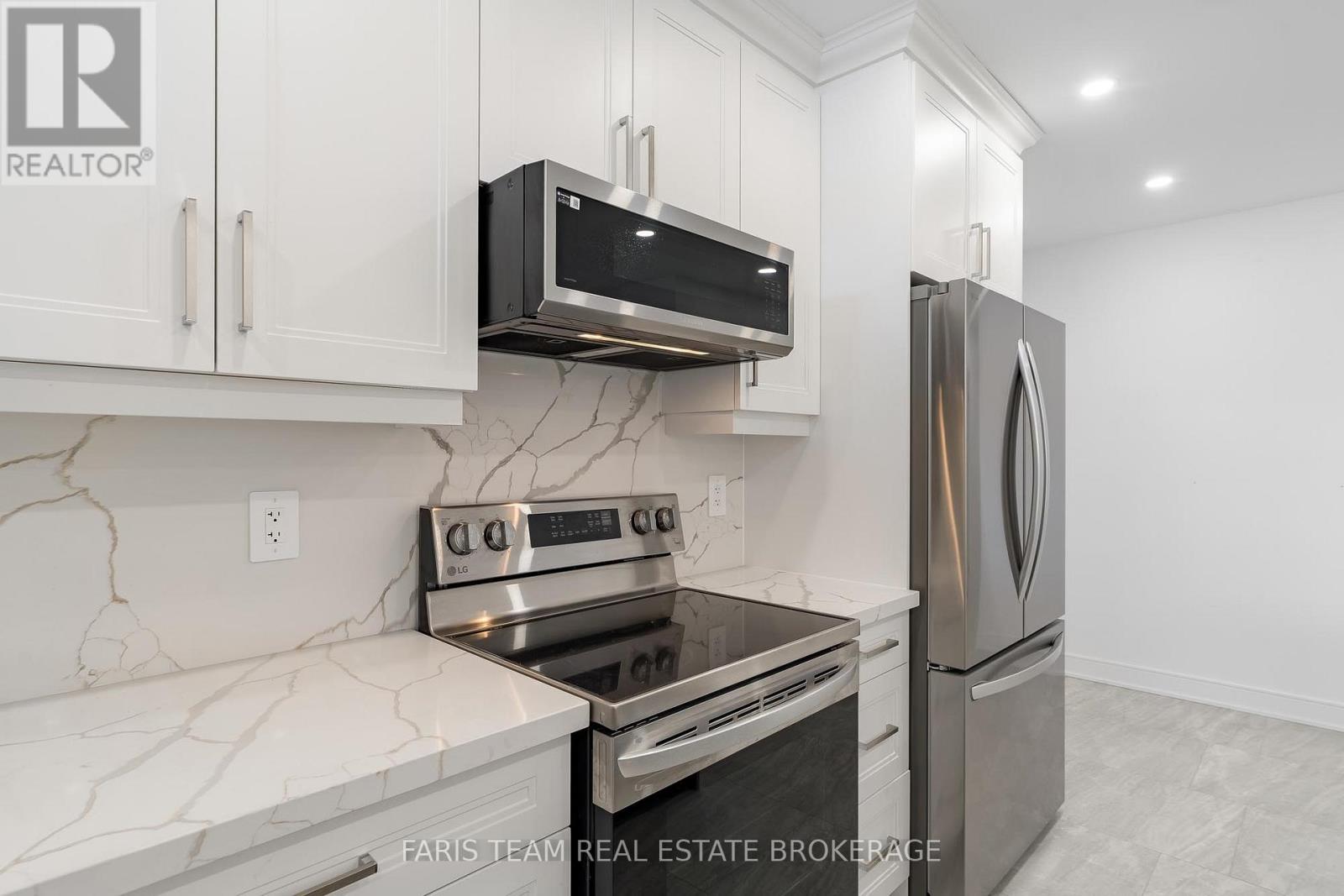 90 Scanlon Avenue, Bradford West Gwillimbury (Bradford), Ontario  L3Z 1C9 - Photo 34 - N12750516