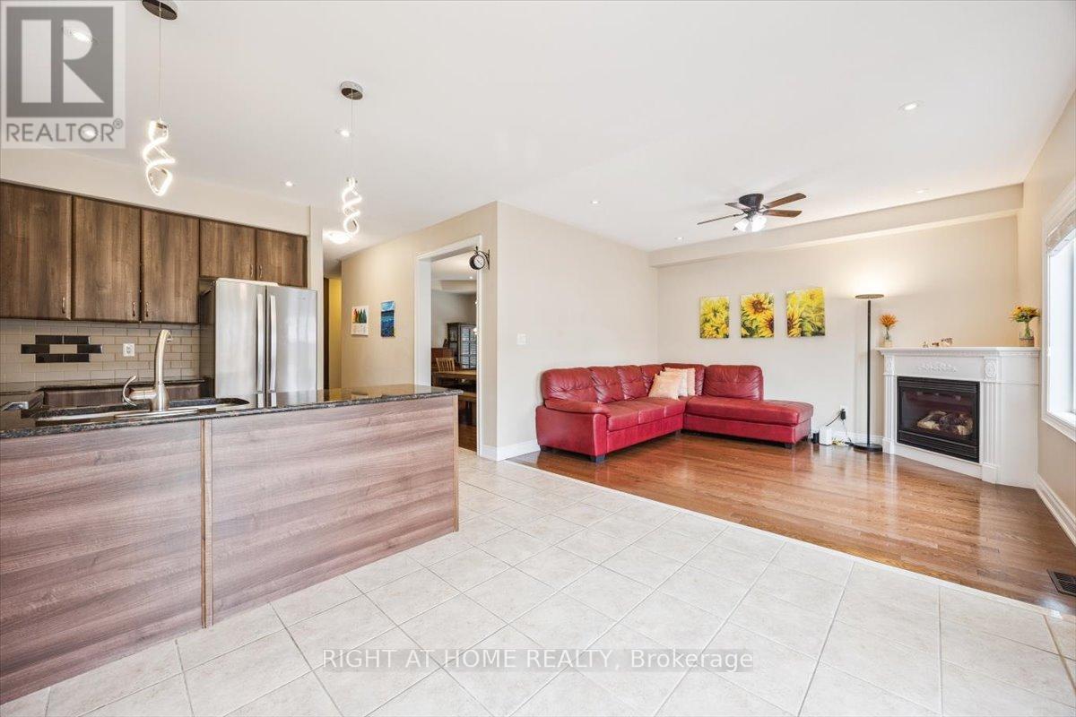 166 Gardiner Drive, Bradford West Gwillimbury (Bradford), Ontario  L3Z 0J5 - Photo 14 - N12750518