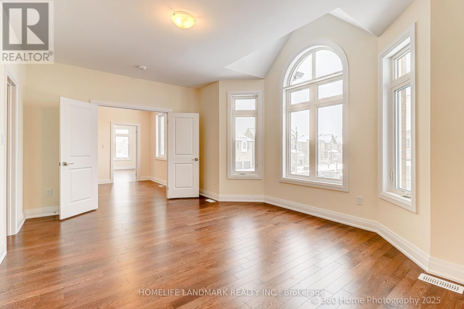 8 Mapleton Street, Richmond Hill, Ontario  L4E 1N1 - Photo 12 - N12750546