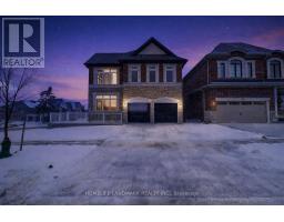 8 MAPLETON STREET, Richmond Hill, Ontario