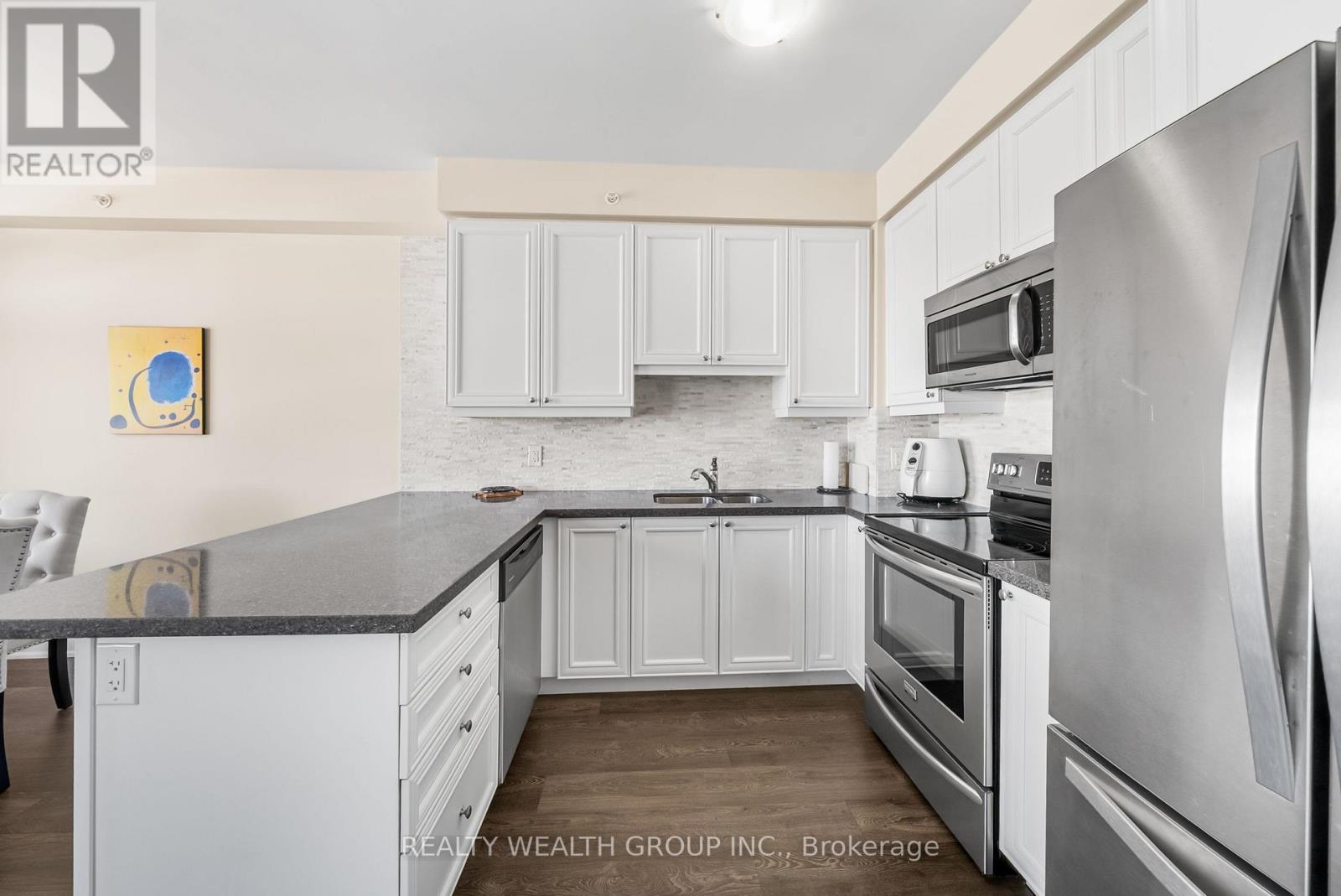 520 - 12 Woodstream Boulevard, Vaughan, Ontario  L4L 8C3 - Photo 6 - N12750582