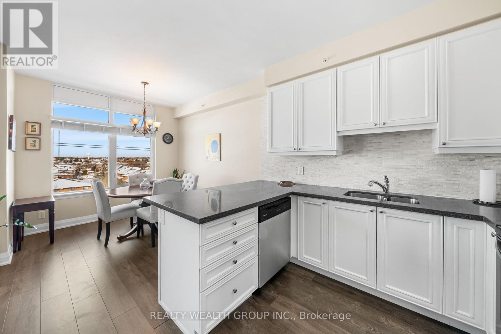 520 - 12 Woodstream Boulevard, Vaughan, Ontario  L4L 8C3 - Photo 7 - N12750582