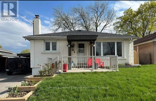 9 HOLBEACH ROAD, Toronto, Ontario