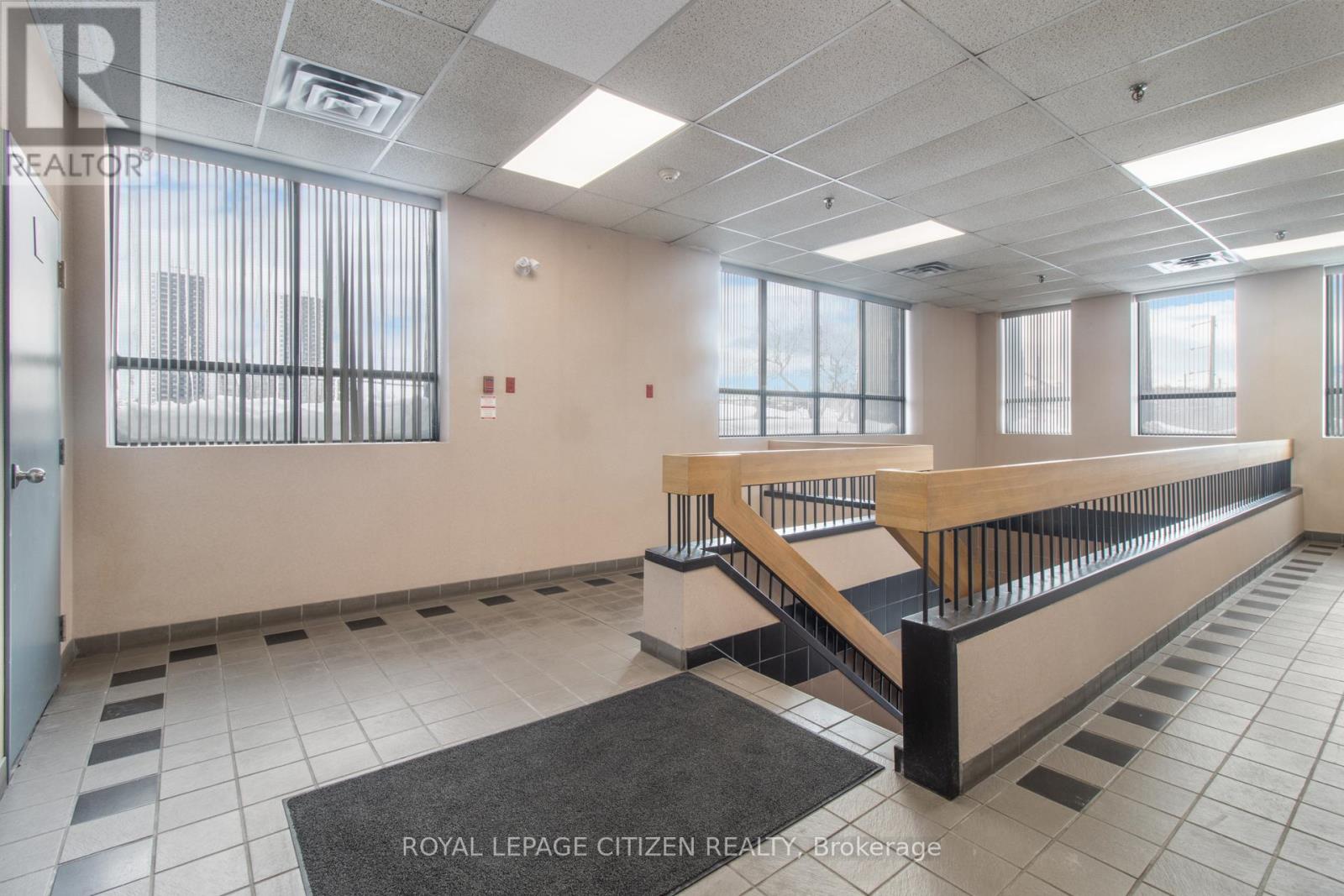 203 - 2610 Weston Road, Toronto, Ontario  M9N 2B1 - Photo 15 - W12750490