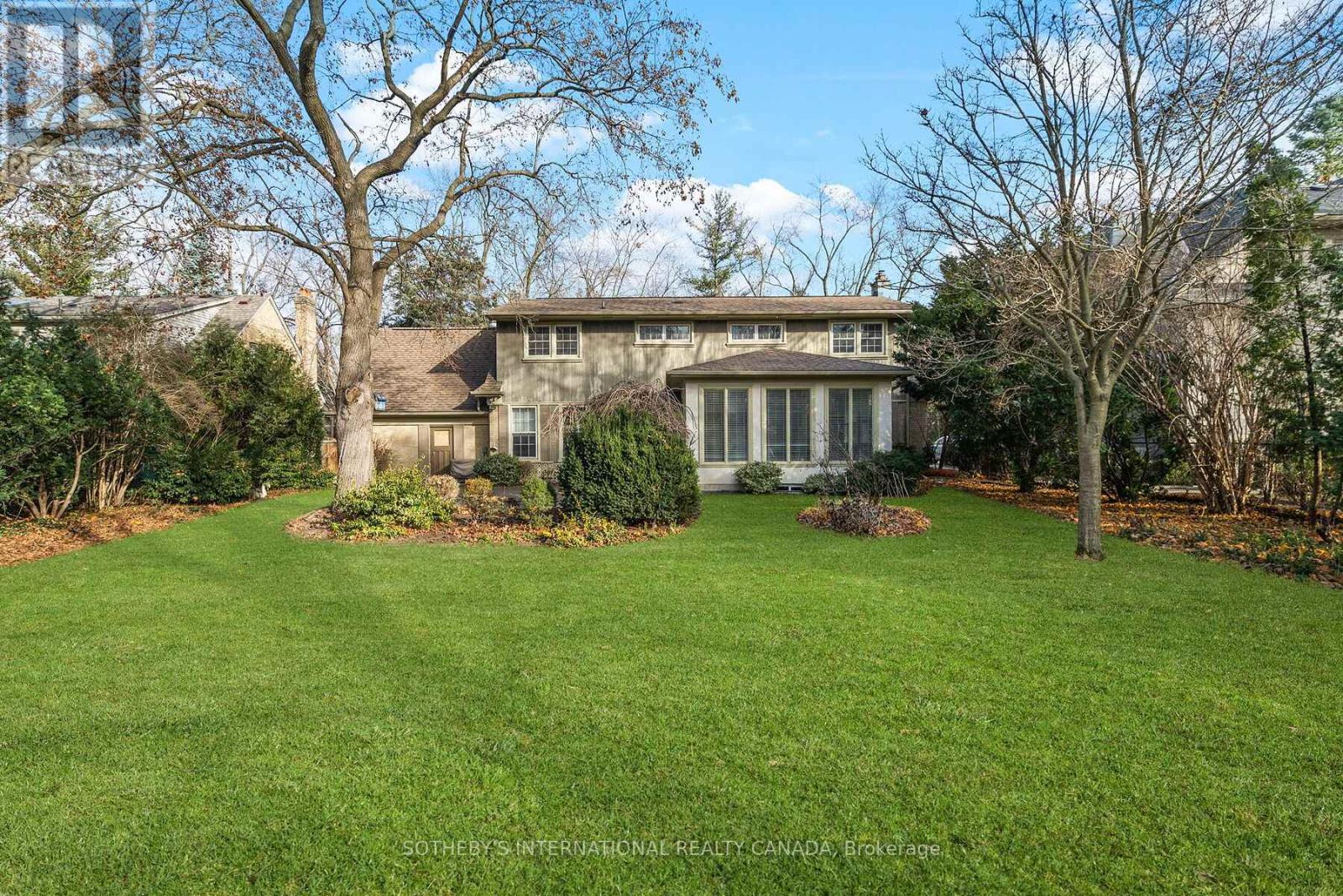 56 Edgehill Road, Toronto, Ontario  M9A 4N5 - Photo 13 - W12750500