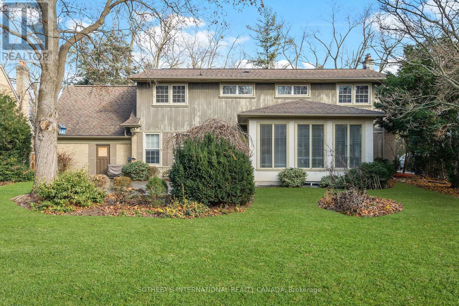 56 Edgehill Road, Toronto, Ontario  M9A 4N5 - Photo 14 - W12750500