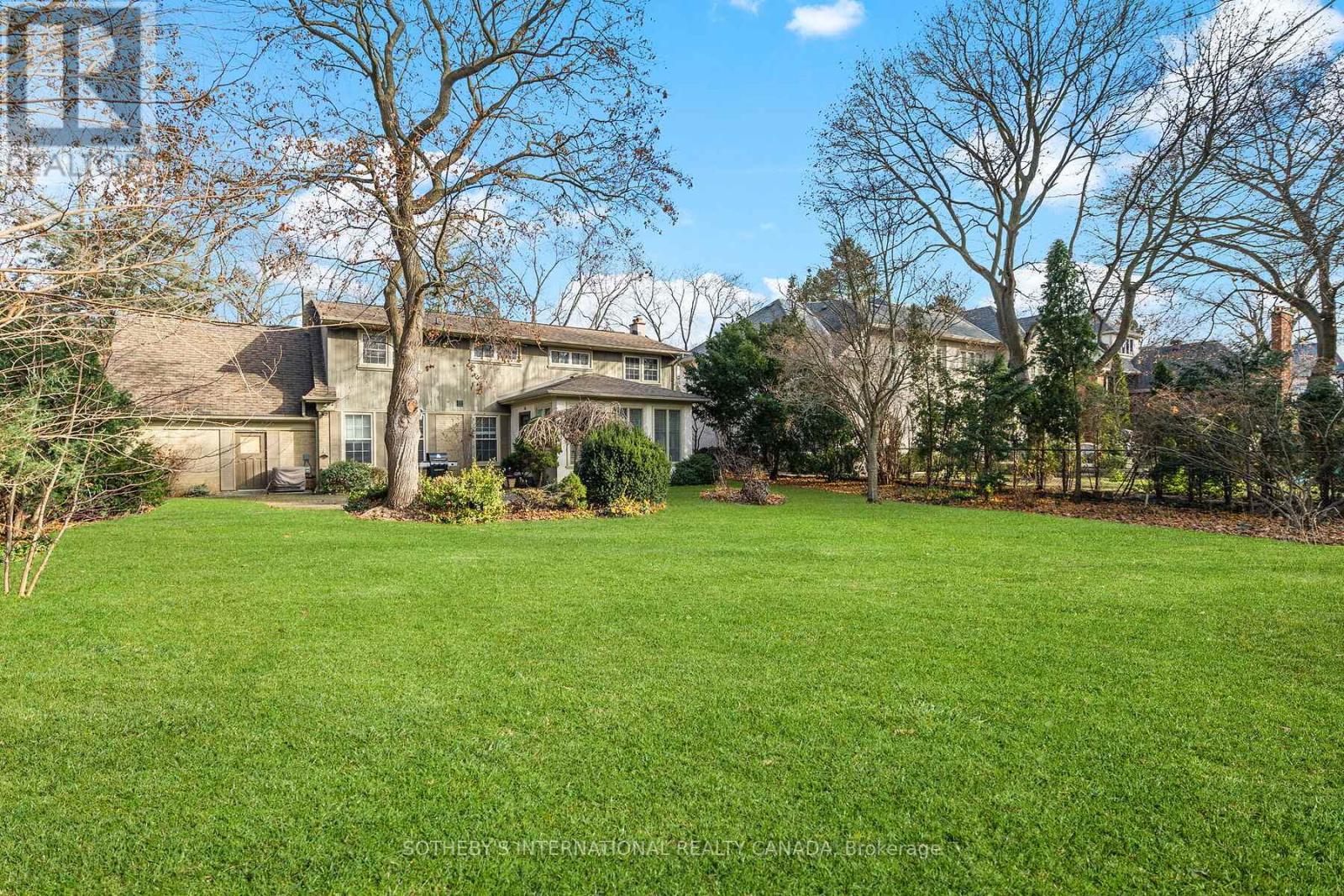 56 Edgehill Road, Toronto, Ontario  M9A 4N5 - Photo 15 - W12750500