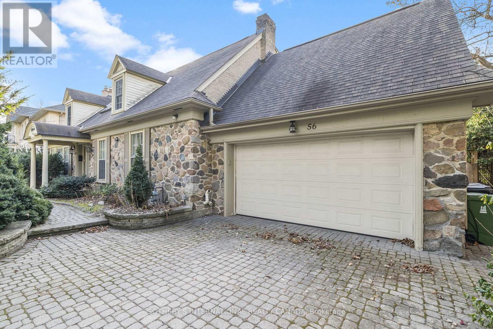 56 Edgehill Road, Toronto, Ontario  M9A 4N5 - Photo 8 - W12750500