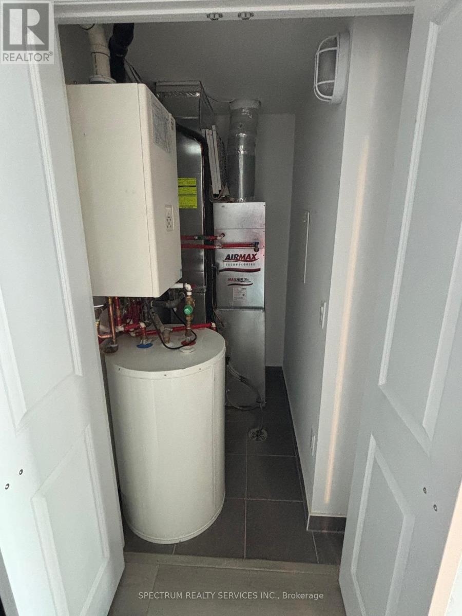 208 - 95 Attmar Drive, Brampton (Bram East), Ontario  L6P 0Y6 - Photo 8 - W12750512