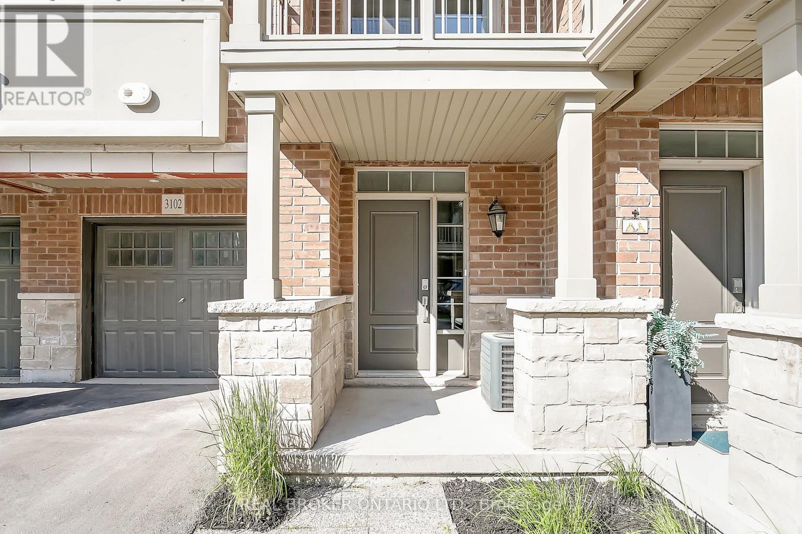 3102 Cornell Common, Oakville, Ontario  L6H 7E3 - Photo 2 - W12750522