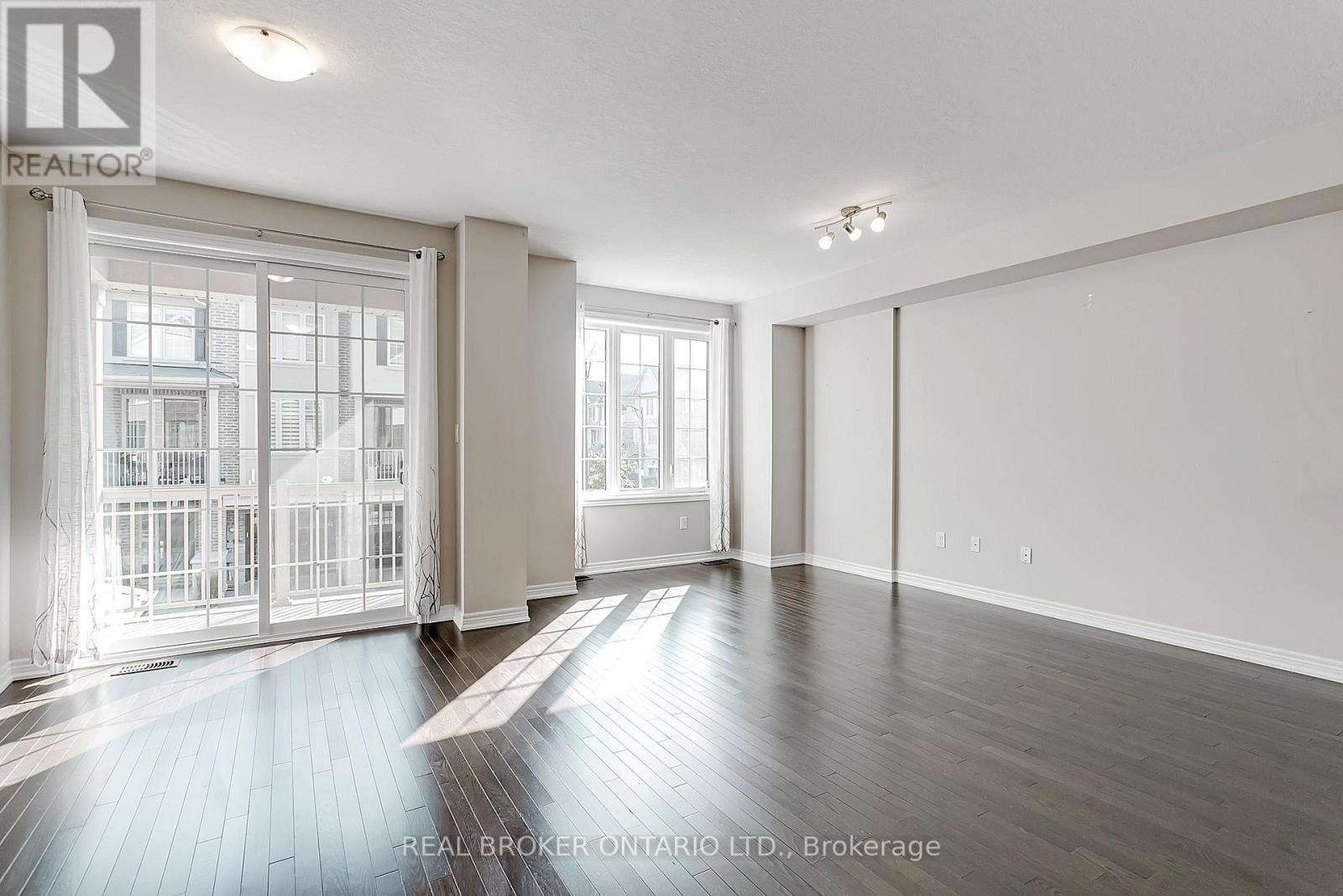 3102 Cornell Common, Oakville, Ontario  L6H 7E3 - Photo 9 - W12750522