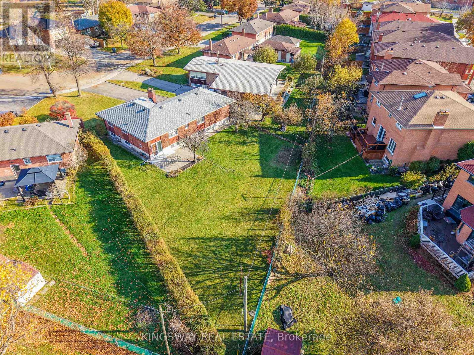 163 Floradale Drive, Mississauga, Ontario  L5B 1G2 - Photo 26 - W12750544