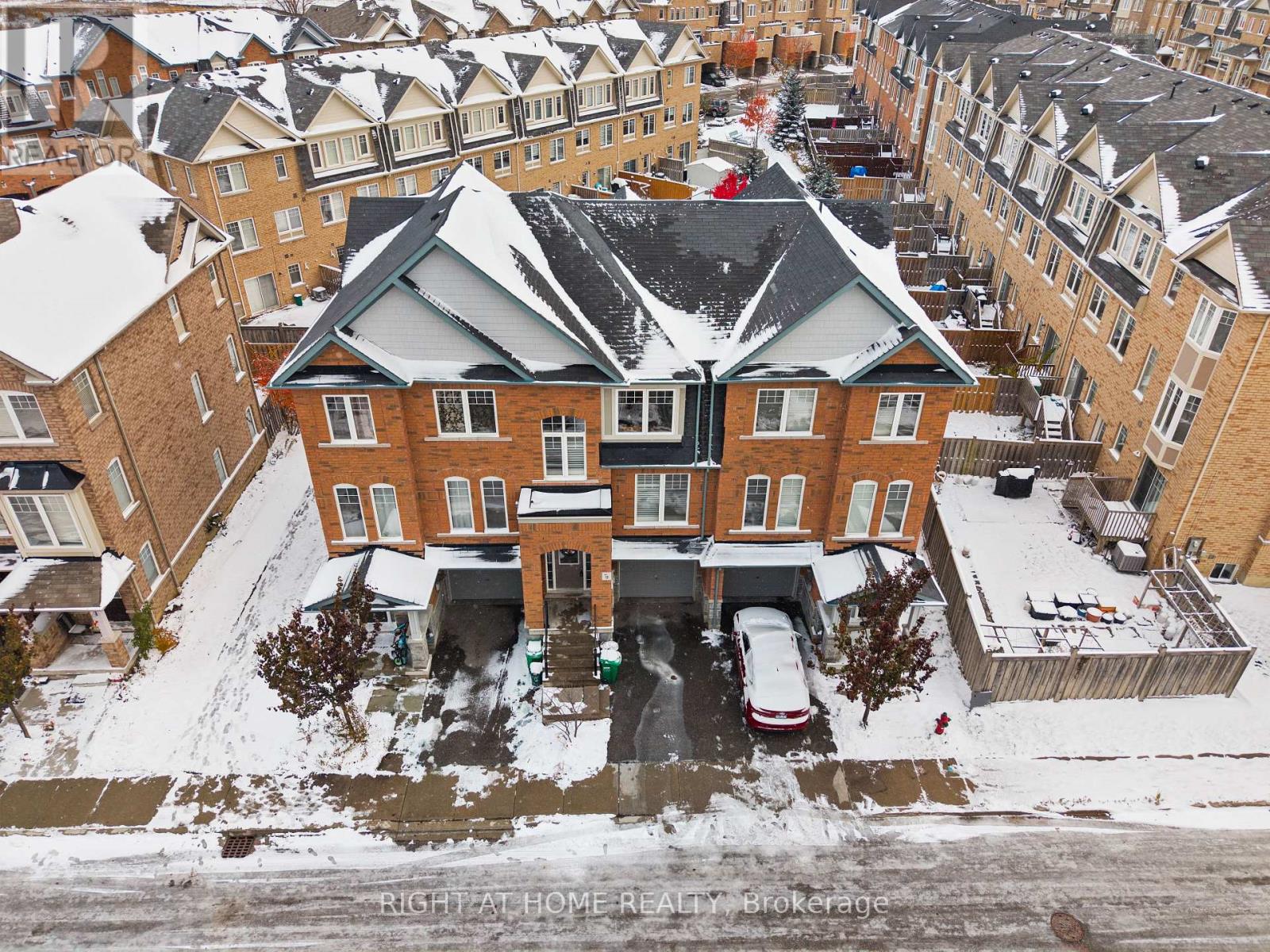 9 Magdalene Crescent, Brampton, Ontario  L6Z 0B4 - Photo 44 - W12750572