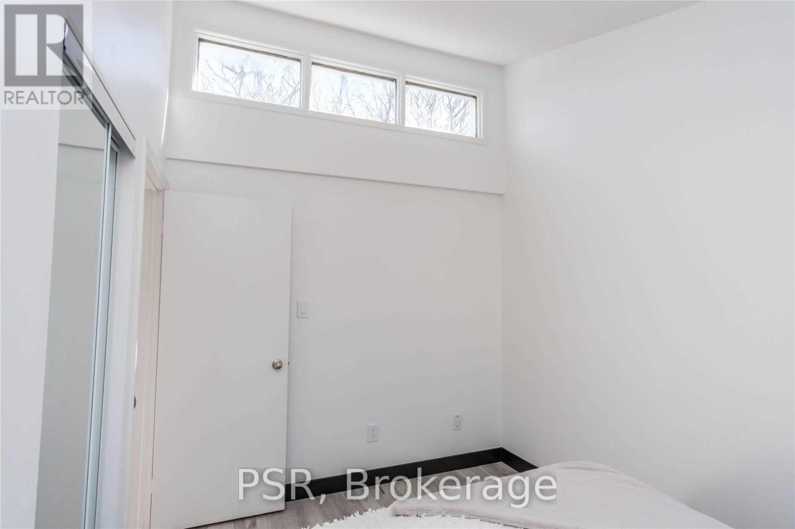 6 - 2 Blackthorn Avenue, Toronto (Weston-Pellam Park), Ontario  M6N 3H5 - Photo 9 - W12750576