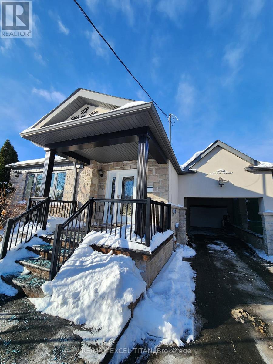 12 WICKFORD DRIVE, Toronto, Ontario