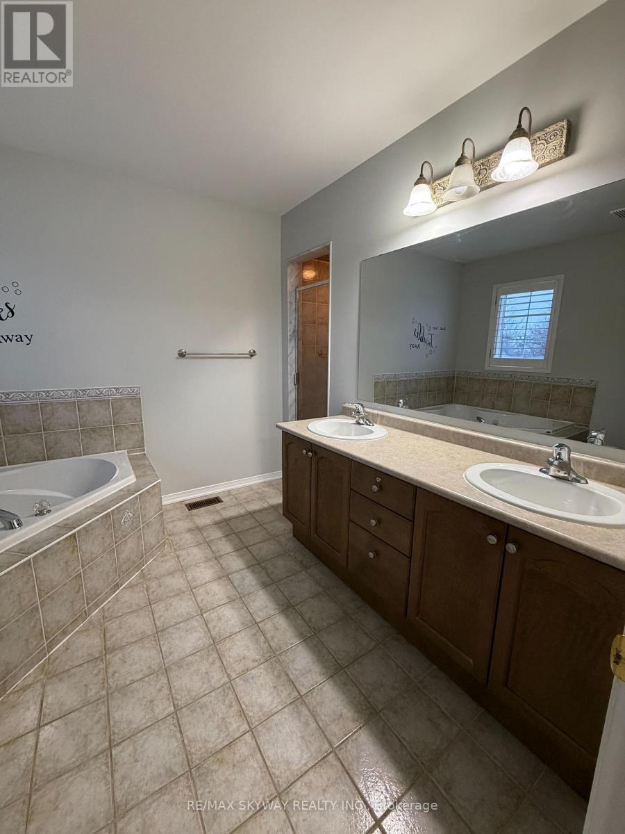 83 Mint Leaf Boulevard, Brampton, Ontario  L6R 2K2 - Photo 13 - W12750684