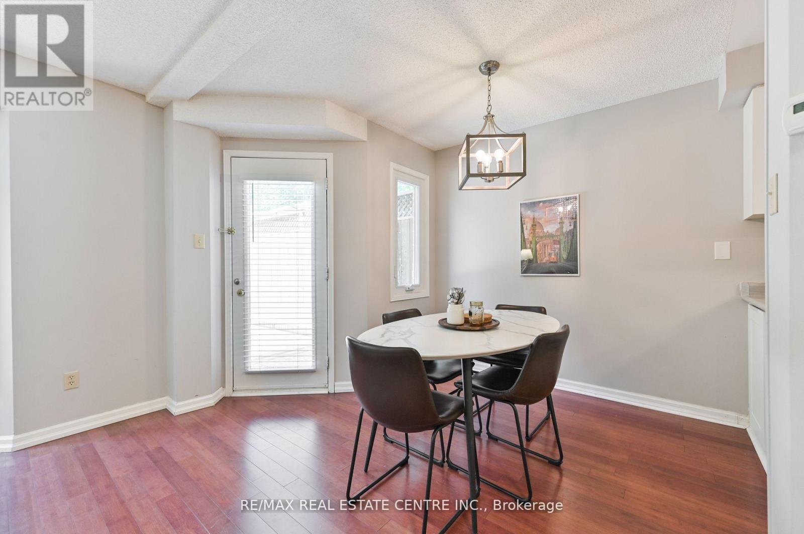 2559 Addingham Crescent, Oakville, Ontario  L6J 7K7 - Photo 7 - W12750690