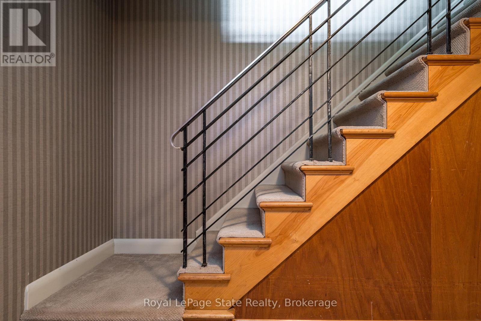 6 Freeland Court, Hamilton, Ontario  L8S 3R5 - Photo 37 - X12750466