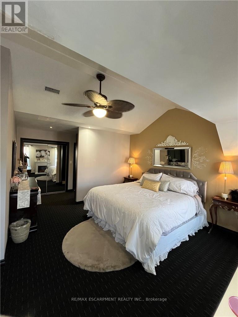 56 King Street W, Hamilton, Ontario  L9H 1T8 - Photo 16 - X12750494