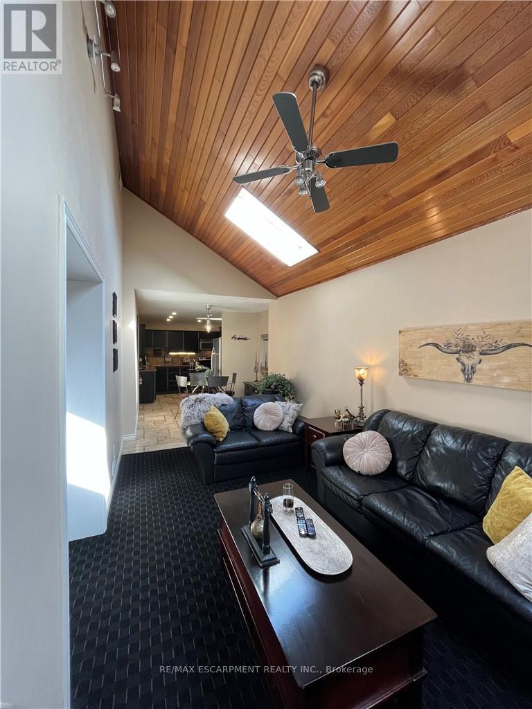 56 King Street W, Hamilton, Ontario  L9H 1T8 - Photo 23 - X12750494