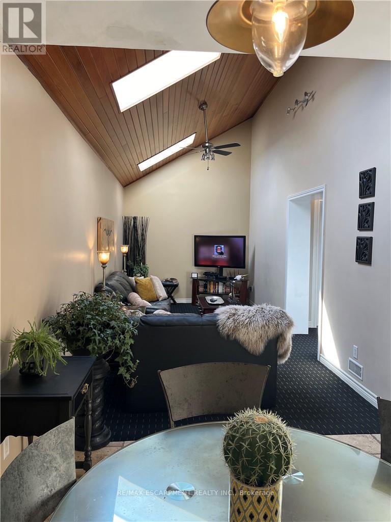 56 King Street W, Hamilton, Ontario  L9H 1T8 - Photo 24 - X12750494