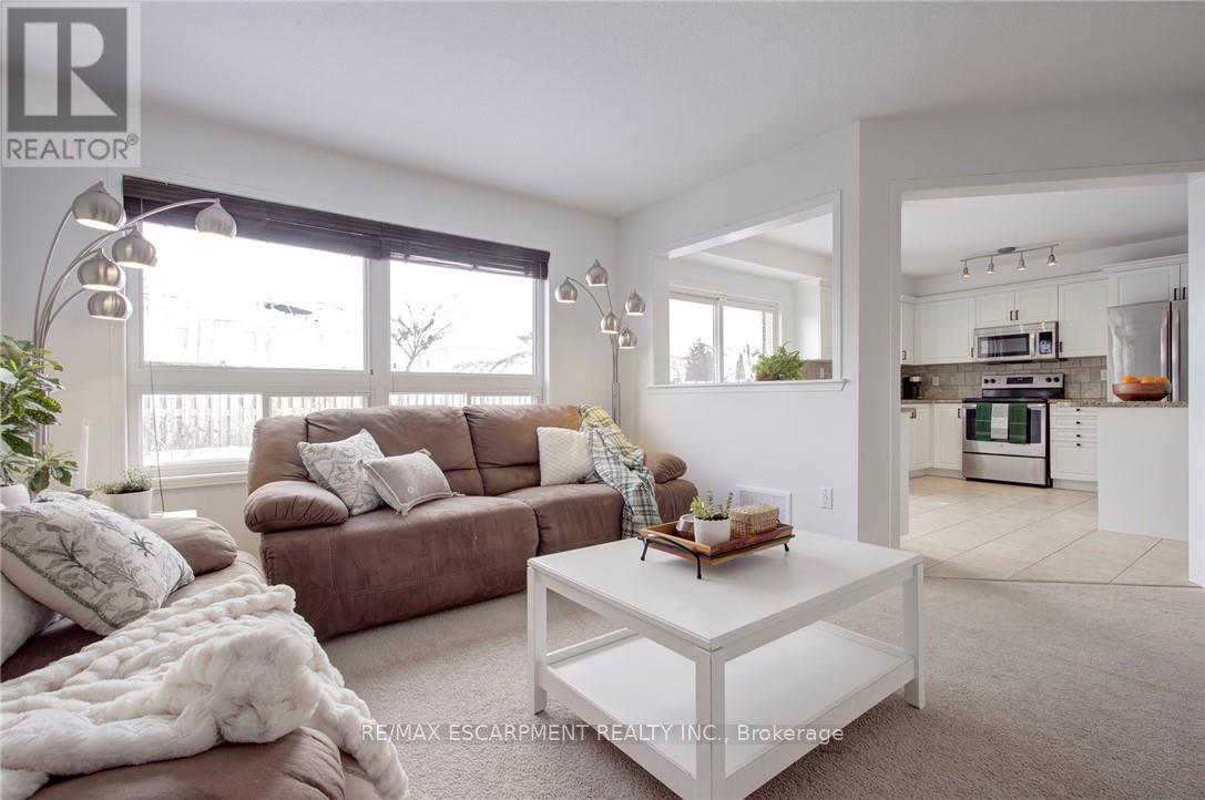 106 Voyager Pass, Hamilton, Ontario  L0R 1C0 - Photo 17 - X12750502