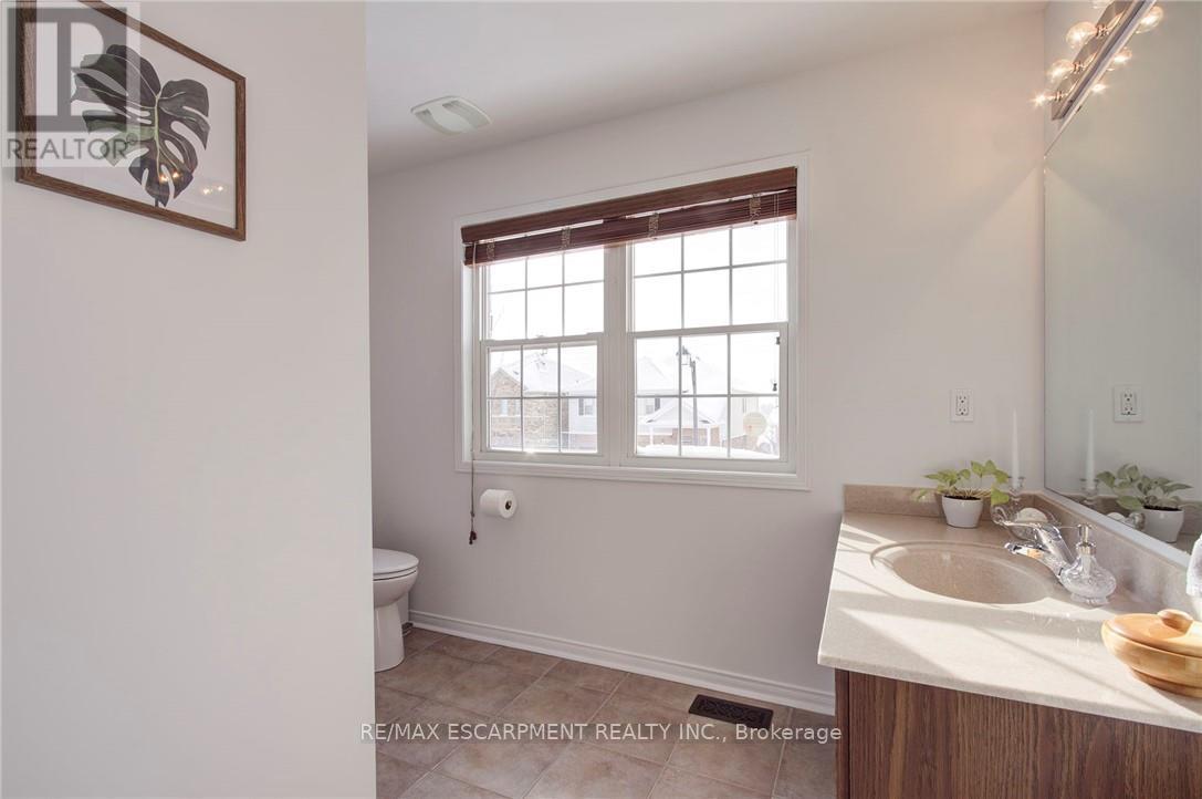 106 Voyager Pass, Hamilton, Ontario  L0R 1C0 - Photo 28 - X12750502