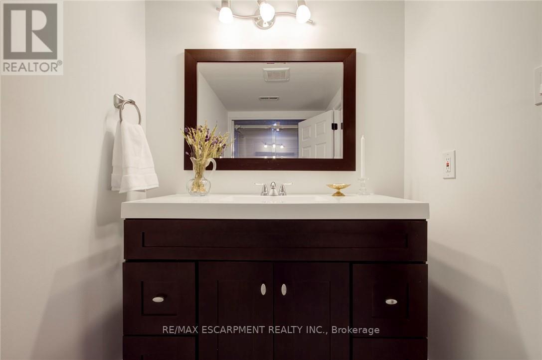 106 Voyager Pass, Hamilton, Ontario  L0R 1C0 - Photo 38 - X12750502