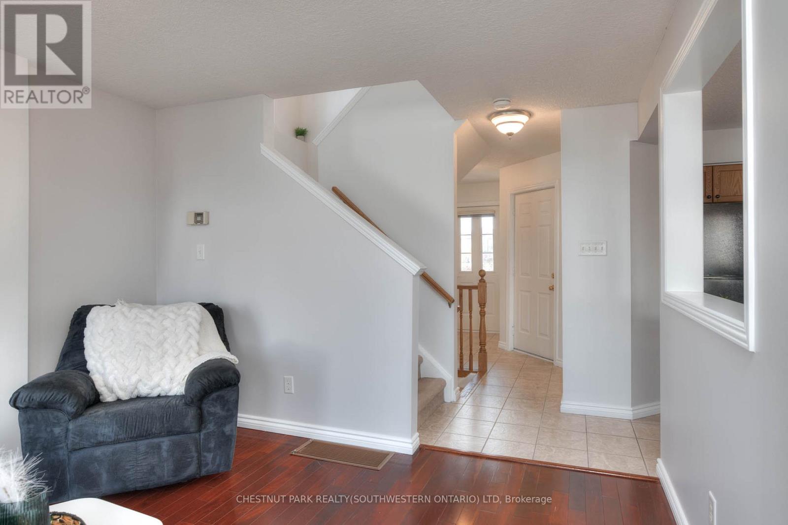 38 Heatherwood Place, Kitchener, Ontario  N2N 3P4 - Photo 11 - X12750536