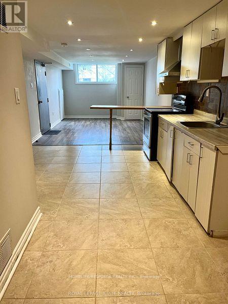 Bsmt - 43 Woodlawn Avenue, Brantford, Ontario  N3V 1A6 - Photo 2 - X12750562