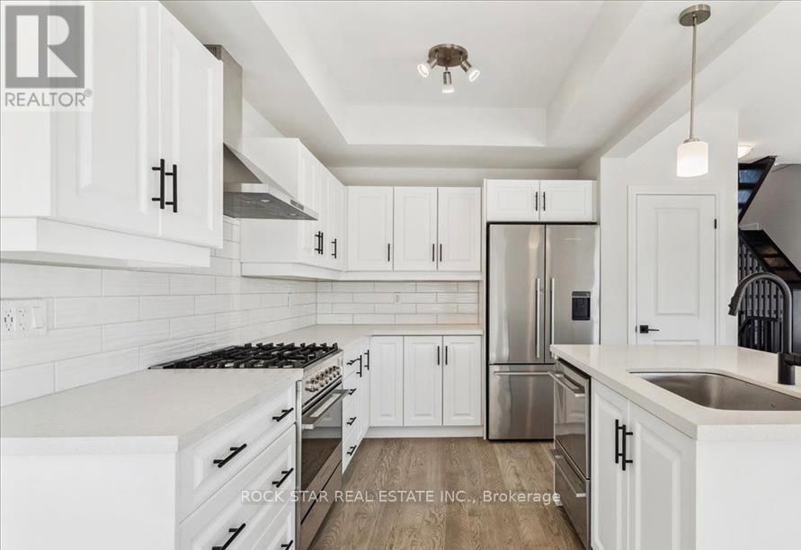 3 Southam Lane, Hamilton, Ontario  L9C 0E9 - Photo 10 - X12750604