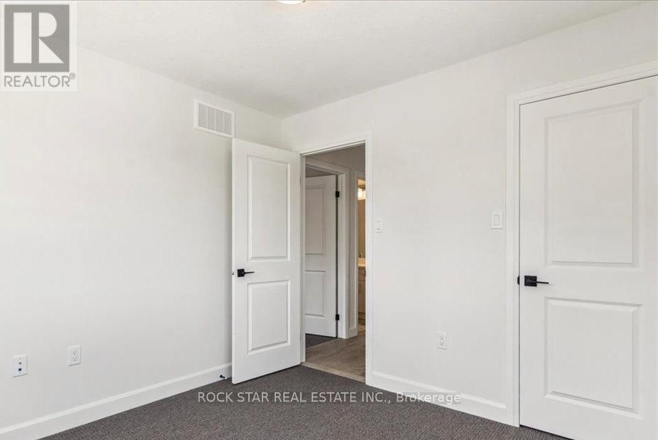 3 Southam Lane, Hamilton, Ontario  L9C 0E9 - Photo 27 - X12750604