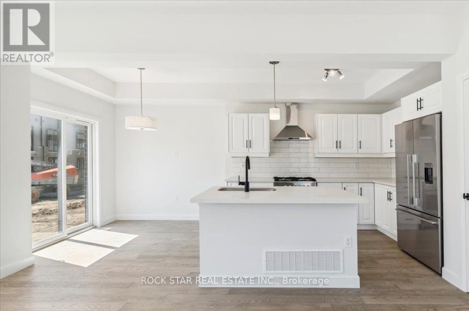 3 Southam Lane, Hamilton, Ontario  L9C 0E9 - Photo 7 - X12750604