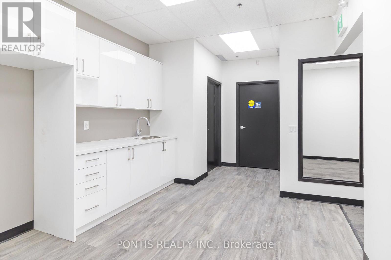 G206-07 - 450 Hespeler Road, Cambridge, Ontario  N1R 6J7 - Photo 3 - X12750632