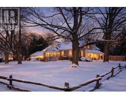 320 WHITMORE DRIVE, Waterloo, Ontario