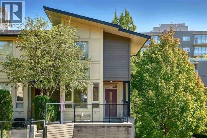 132 9229 University Crescent, Burnaby, British Columbia  V5A 4Z2 - Photo 1 - R3084906