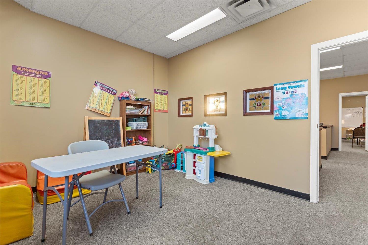 203 20408 Douglas Crescent, Langley, British Columbia  V3A 4B4 - Photo 11 - C8075665