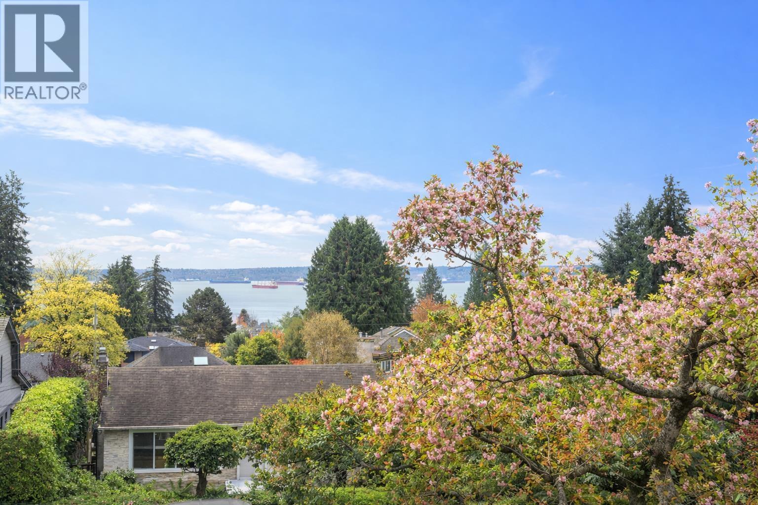 2433 Mathers Avenue, West Vancouver, British Columbia  V7V 2H9 - Photo 24 - R3084991