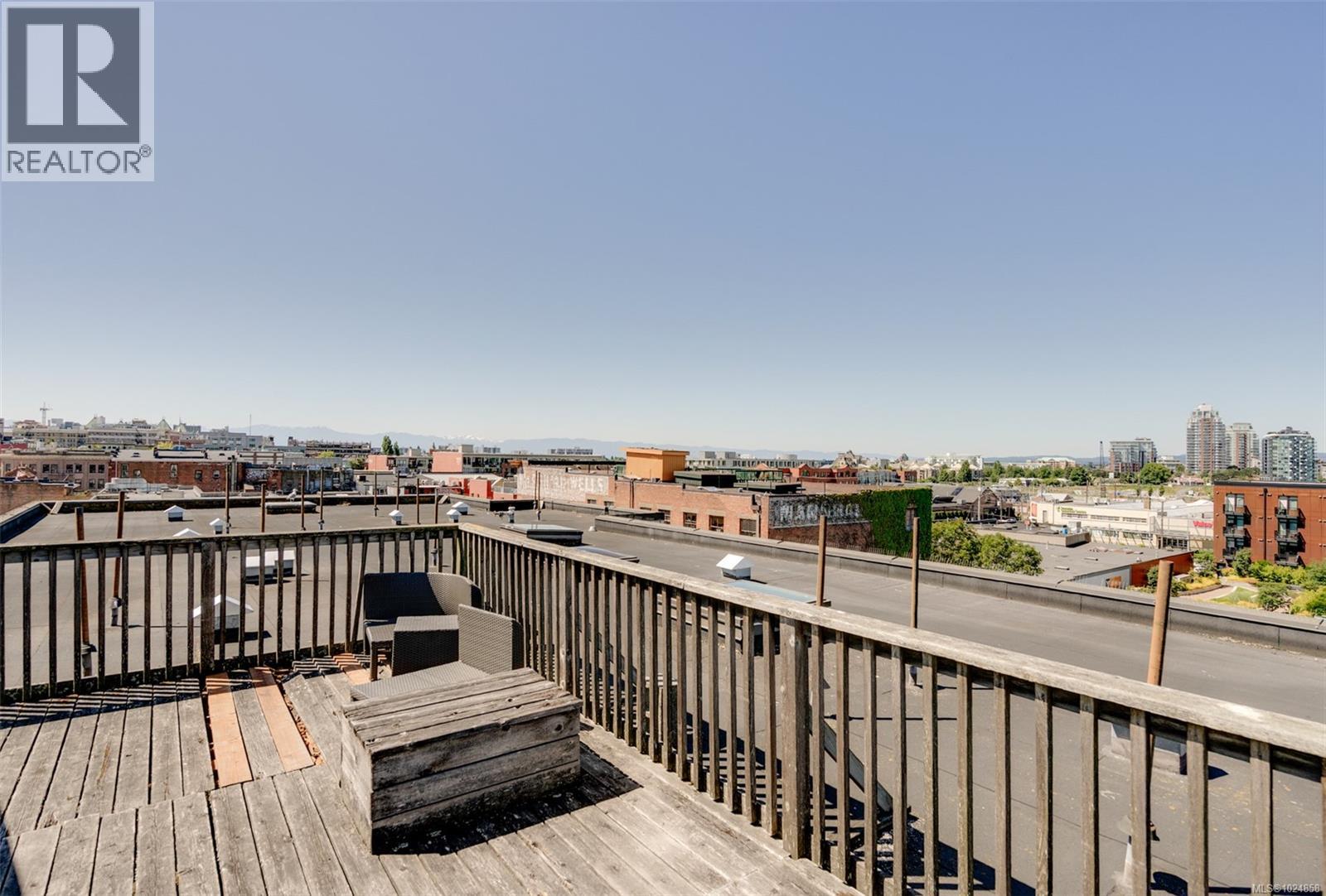 307 555 Chatham St, Victoria, British Columbia  V8T 1E1 - Photo 37 - 1024858