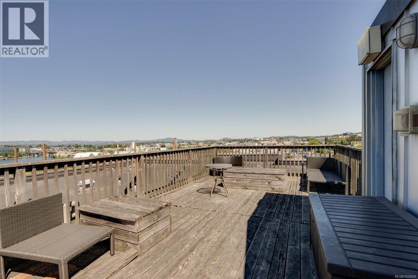 307 555 Chatham St, Victoria, British Columbia  V8T 1E1 - Photo 38 - 1024858