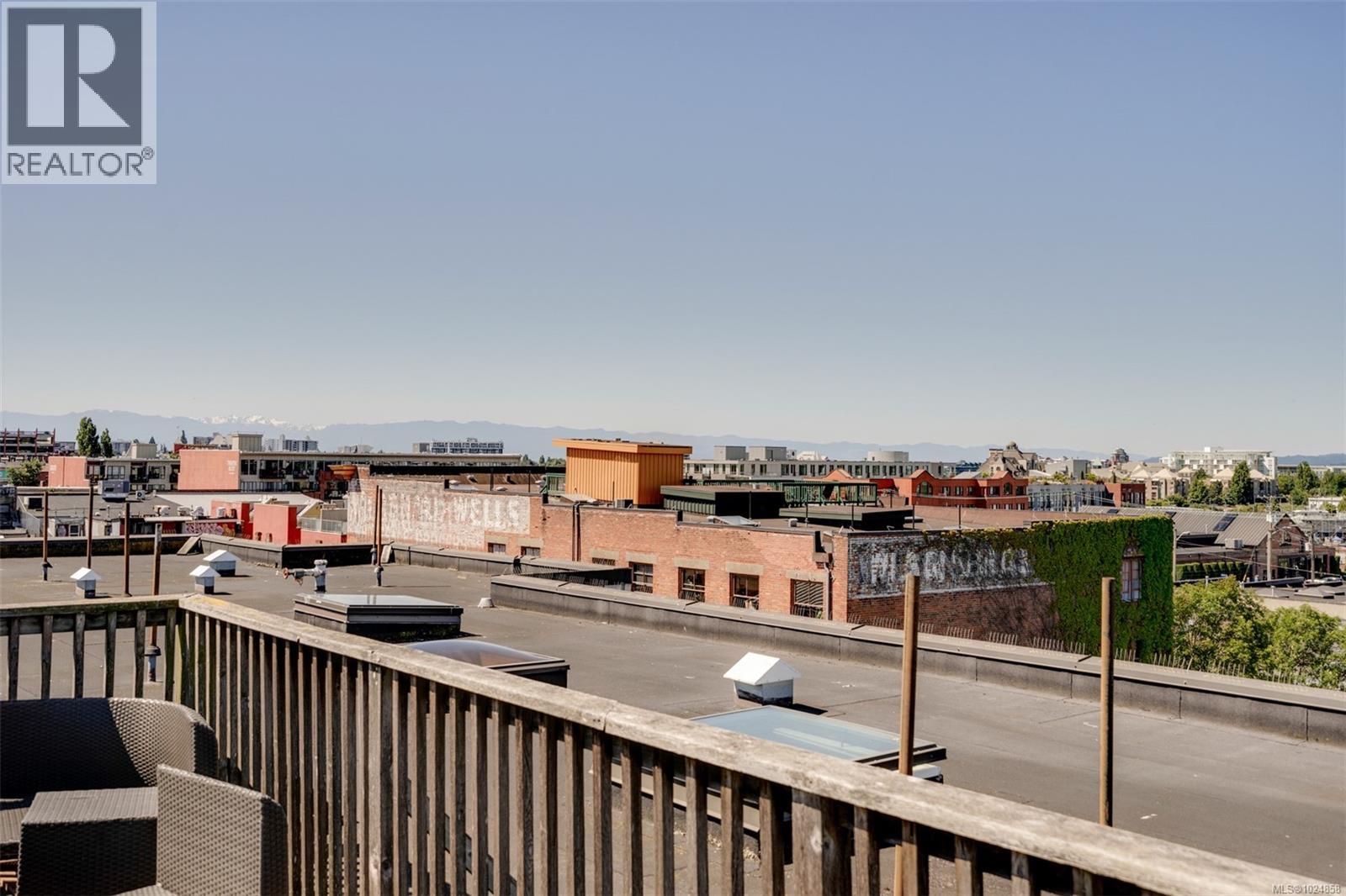 307 555 Chatham St, Victoria, British Columbia  V8T 1E1 - Photo 40 - 1024858