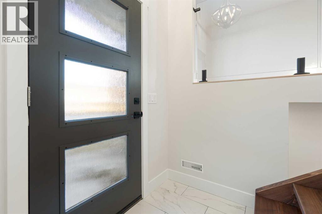 45 Alpine Crescent Se, Airdrie, Alberta  T4B 1K9 - Photo 3 - A2276793