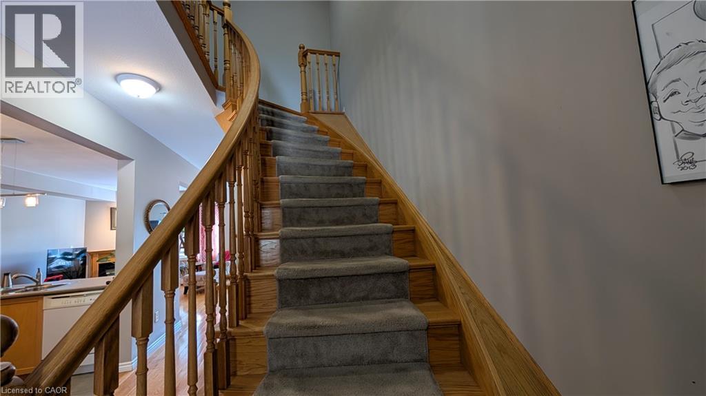 81 Valridge Drive Unit# 20, Ancaster, Ontario  L9G 5B7 - Photo 10 - 40802231